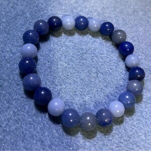 Blue Beaded Stretch Bracelet with Gradient Design